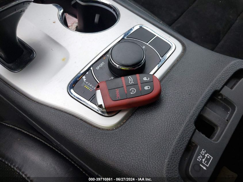 1C4RJFDJ2FC900982 2015 Jeep Grand Cherokee Srt