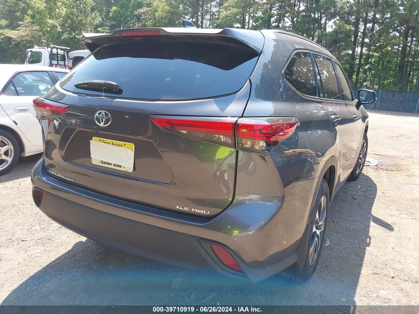 2021 TOYOTA HIGHLANDER VIN: 5TDGZRBH6MS128452
