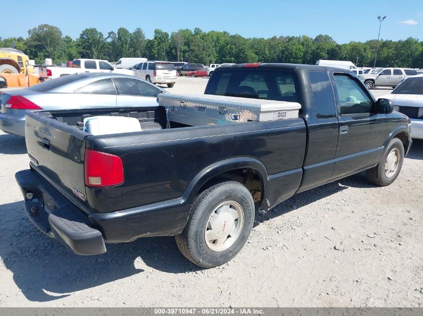 2003 GMC Sonoma Sls VIN: 1GTCS19H138182562 Lot: 39710947