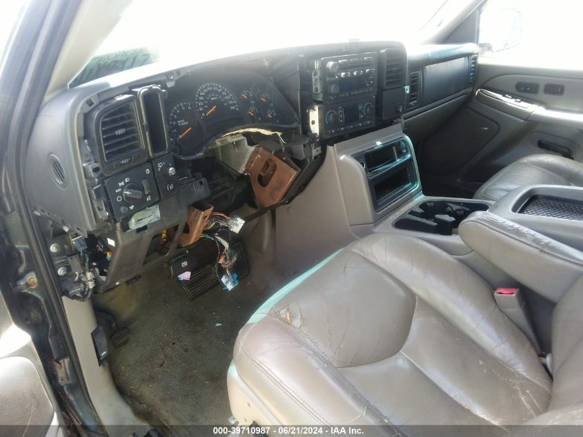 2004 Chevrolet Suburban 1500 Lt VIN: 1GNEC16Z24J109298 Lot: 39710987