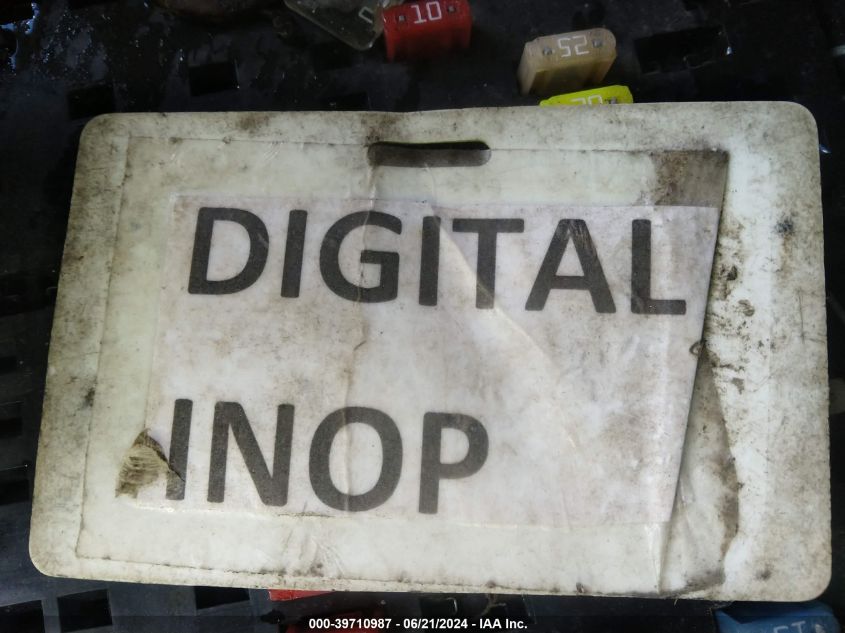 2004 Chevrolet Suburban 1500 Lt VIN: 1GNEC16Z24J109298 Lot: 39710987