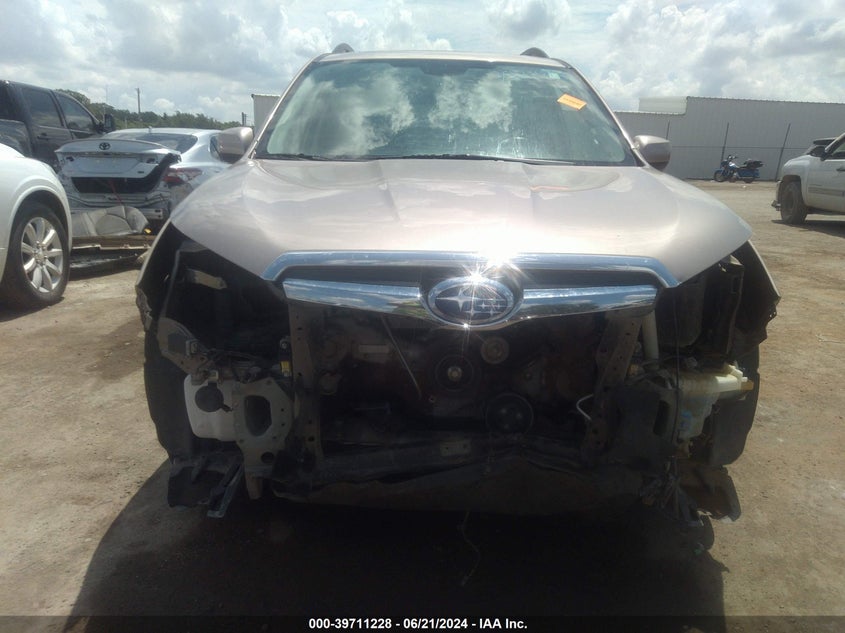 2016 Subaru Forester 2.5I Limited VIN: JF2SJARCXGH485575 Lot: 39711228