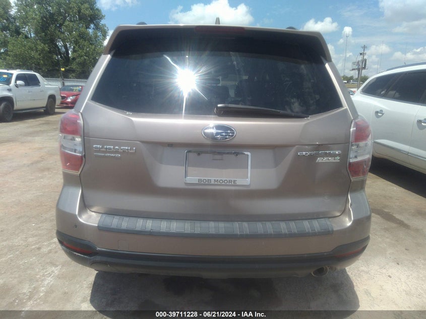 2016 Subaru Forester 2.5I Limited VIN: JF2SJARCXGH485575 Lot: 39711228