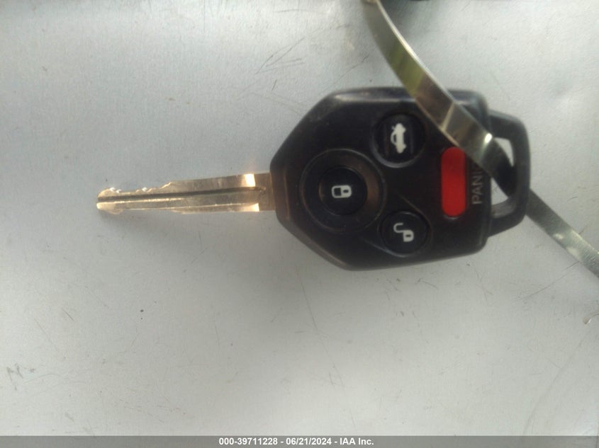 2016 Subaru Forester 2.5I Limited VIN: JF2SJARCXGH485575 Lot: 39711228