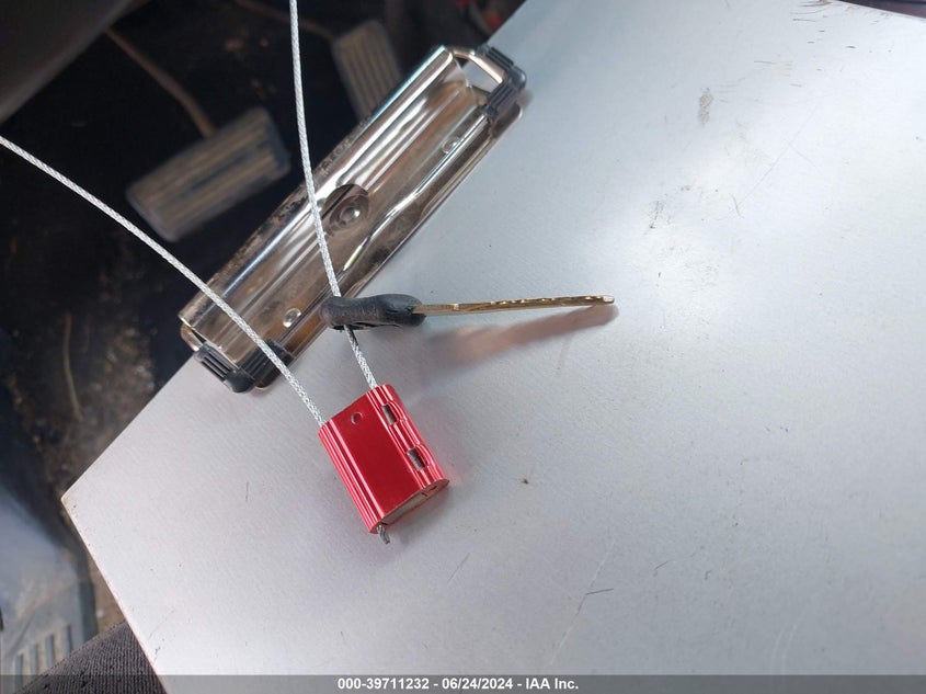 2001 Chevrolet Silverado C1500 VIN: 1GCEC19T61Z170781 Lot: 39711232