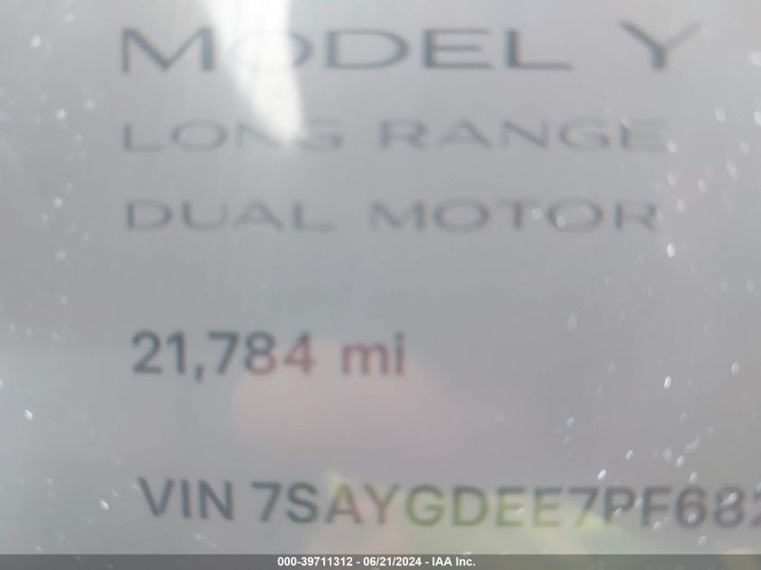 2023 Tesla Model Y Awd/Long Range Dual Motor All-Wheel Drive VIN: 7SAYGDEE7PF682853 Lot: 39711312