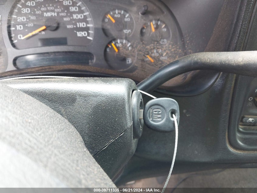 2005 Chevrolet Silverado C1500 VIN: 1GCEC19X95Z292690 Lot: 39711335