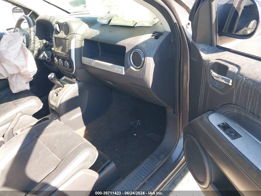 VIN 1C4NJDEB2HD190280 2017 JEEP COMPASS LATITUDE