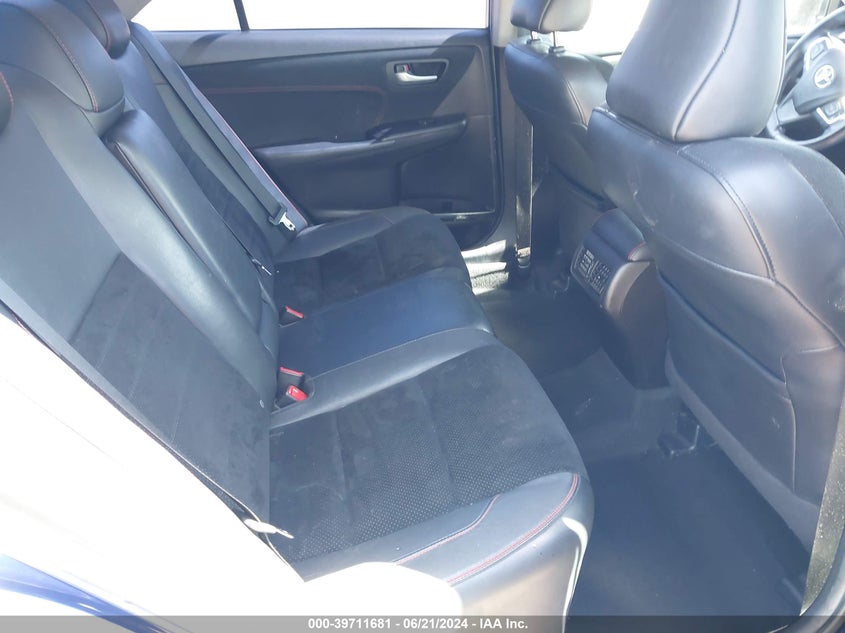 2015 Toyota Camry Le/Xle/Se/Xse VIN: 4T1BF1FK5FU919320 Lot: 39711681