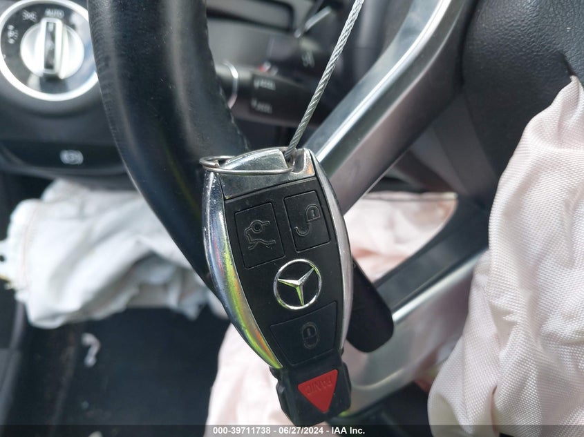 2014 MERCEDES-BENZ C 250 LUXURY/SPORT - WDDGF4HB0EG242138