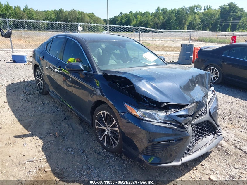 2019 TOYOTA CAMRY