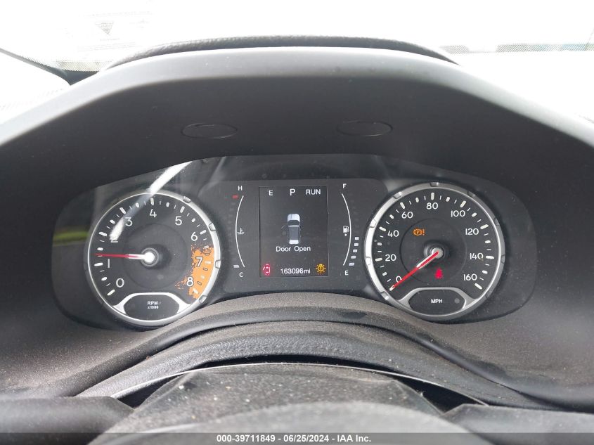 2017 Jeep Renegade Latitude 4X4 VIN: ZACCJBBB2HPG62043 Lot: 39711849