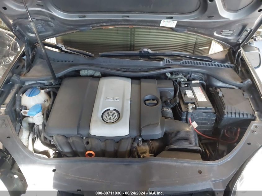 2008 Volkswagen Jetta Se/Sel VIN: 3VWRM71K28M005744 Lot: 39711930