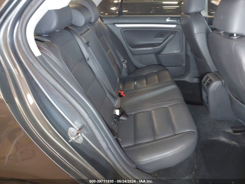 2008 Volkswagen Jetta Se/Sel VIN: 3VWRM71K28M005744 Lot: 39711930