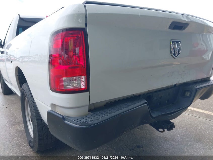 2015 Ram 1500 St VIN: 3C6JR6DT9FG698573 Lot: 39711932