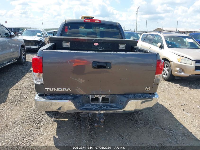 5TFEM5F18CX040815 2012 Toyota Tundra Grade 4.6L V8