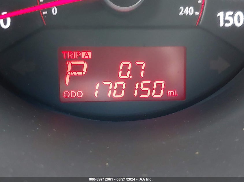 2011 Kia Sorento Lx VIN: 5XYKT4A16BG004940 Lot: 39712061