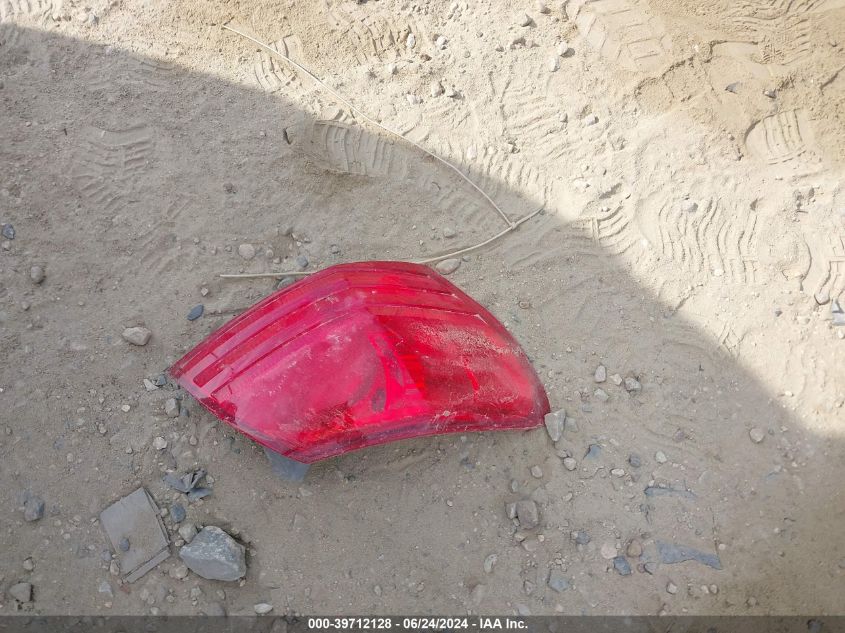 2011 Nissan Rogue S VIN: JN8AS5MT2BW167805 Lot: 39712128