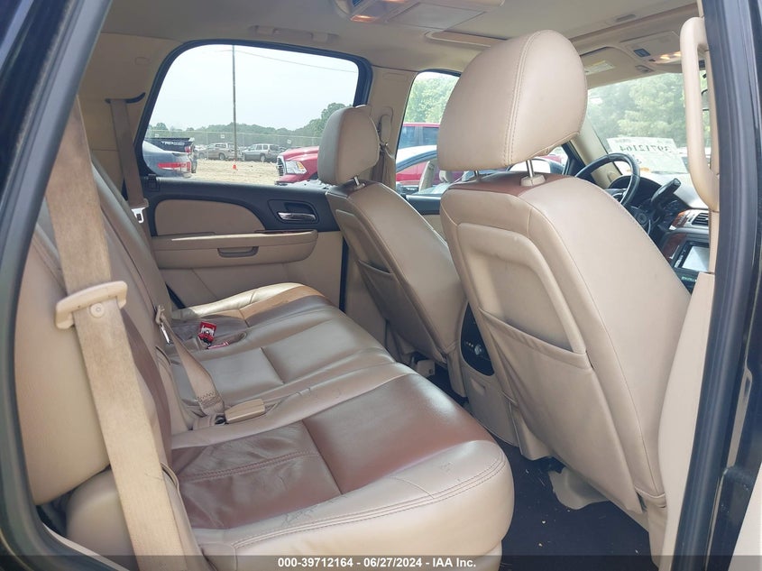 2007 Chevrolet Tahoe Lt VIN: 1GNFC130X7R288030 Lot: 39712164