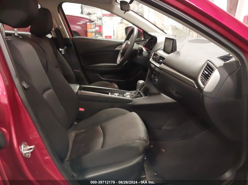 2018 Mazda Mazda3 Sport VIN: 3MZBN1K74JM183005 Lot: 39712178