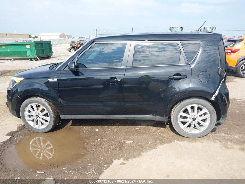 2019 Kia Soul + VIN: KNDJP3A50K7694498 Lot: 39712189