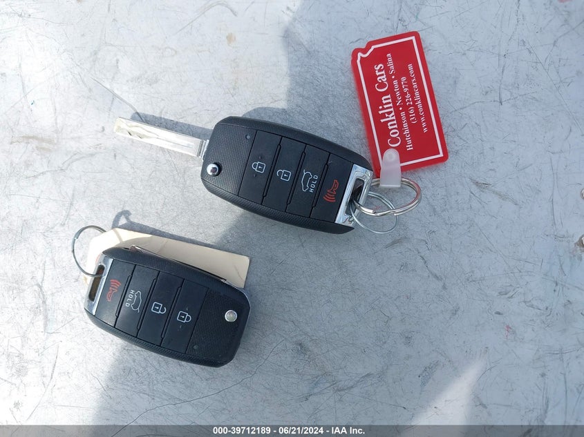 2019 Kia Soul + VIN: KNDJP3A50K7694498 Lot: 39712189