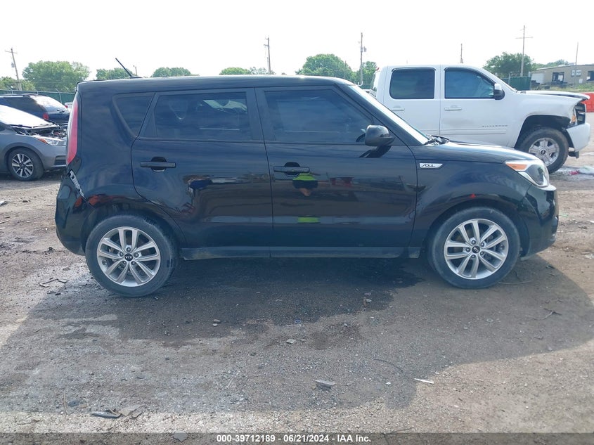 2019 Kia Soul + VIN: KNDJP3A50K7694498 Lot: 39712189