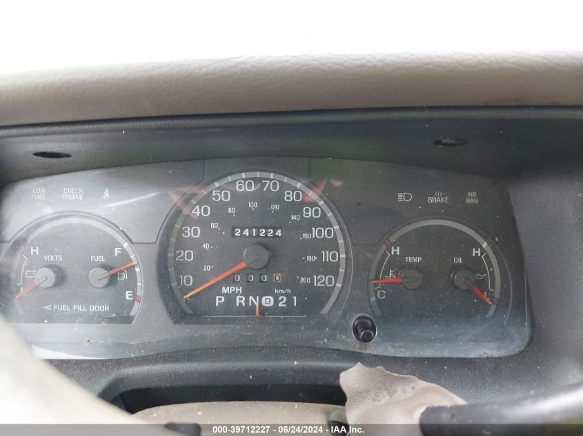 1999 Ford Crown Victoria Lx VIN: 2FAFP74WXXX184877 Lot: 39712227