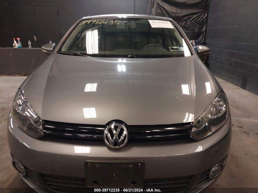 2014 Volkswagen Golf 2.5L VIN: WVWDB7AJ7EW010914 Lot: 39712235