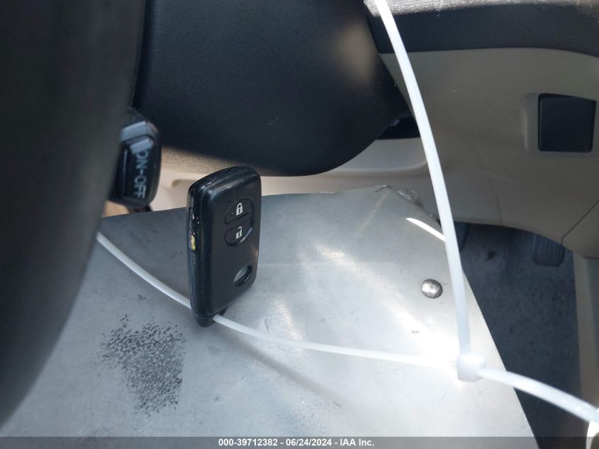 2011 Toyota Prius Three VIN: JTDKN3DUXB0255895 Lot: 39712382