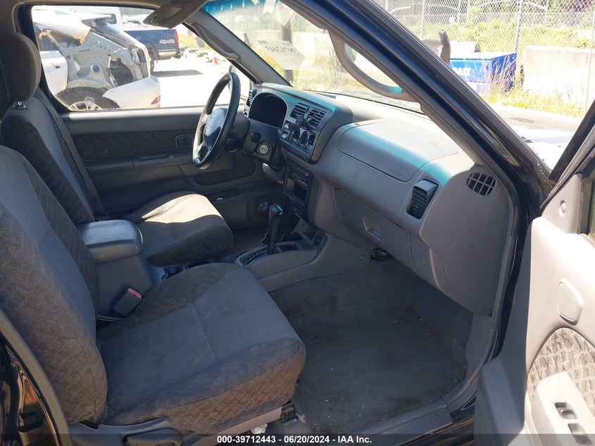 2000 Nissan Xterra Se/Xe VIN: 5N1ED28Y5YC594848 Lot: 39712443