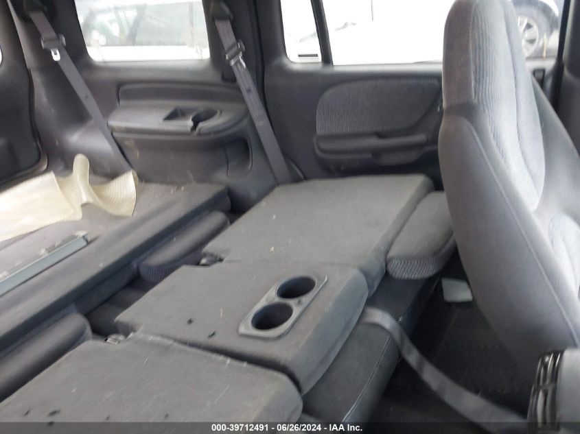 2000 Dodge Durango VIN: 1B4HS28NXYF308887 Lot: 39712491