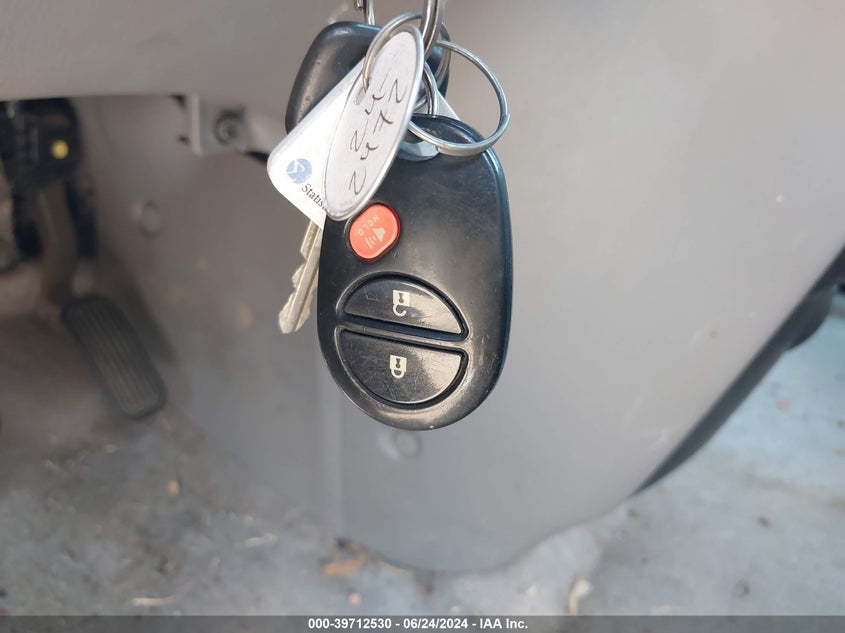 2010 Toyota Sienna Ce VIN: 5TDKK4CC9AS309285 Lot: 39712530