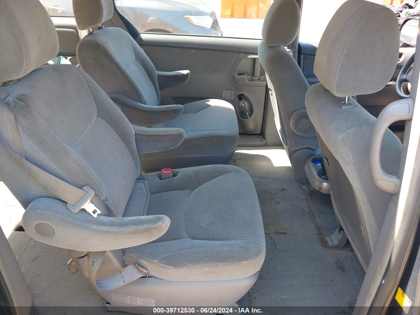 2010 Toyota Sienna Ce VIN: 5TDKK4CC9AS309285 Lot: 39712530