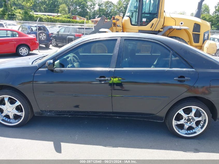 2004 Toyota Camry Le/Xle/Se VIN: 4T1BE32K84U325788 Lot: 39712540