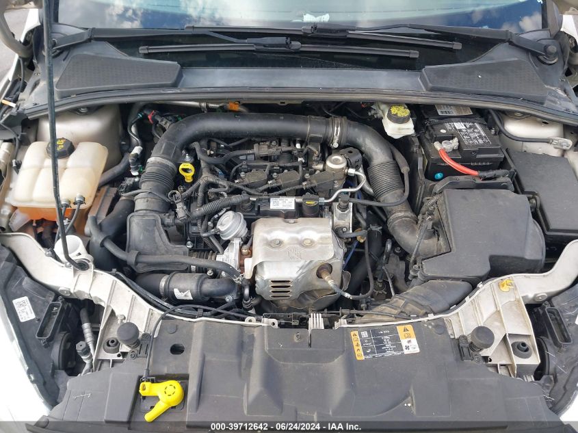 2018 Ford Focus Se VIN: 1FADP3FEXJL275382 Lot: 39712642