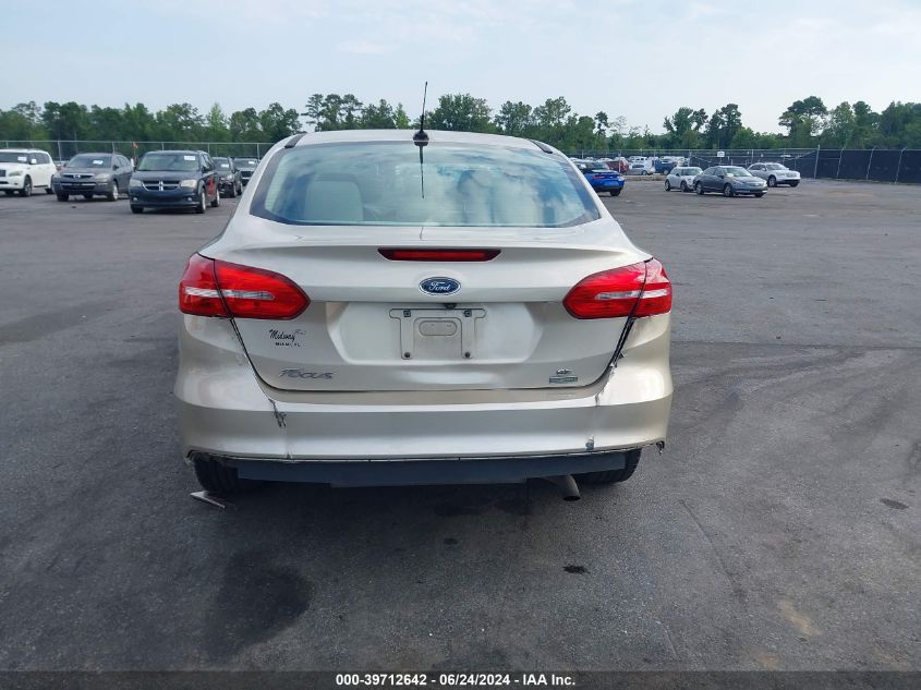 2018 Ford Focus Se VIN: 1FADP3FEXJL275382 Lot: 39712642