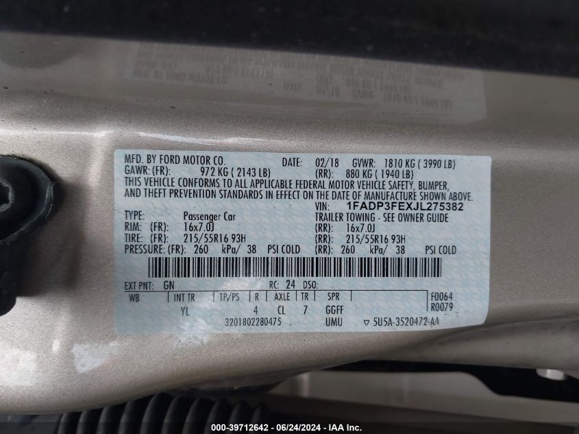 2018 Ford Focus Se VIN: 1FADP3FEXJL275382 Lot: 39712642