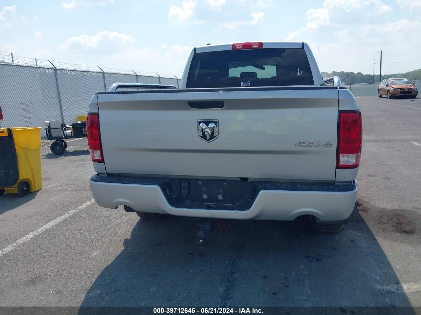 2017 Ram 1500 Express Quad Cab 4X4 6'4 Box VIN: 1C6RR7FT9HS795600 Lot: 39712645