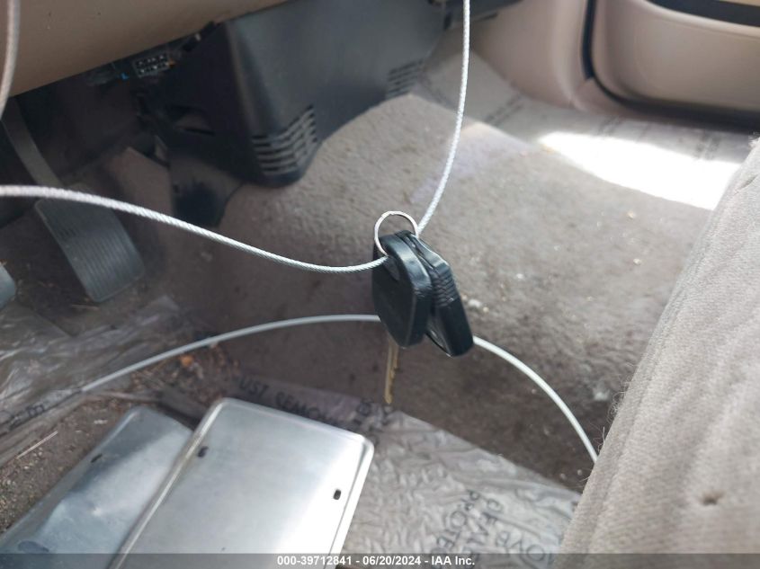 2000 Ford F-150 Work Series/Xl/Xlt VIN: 1FTZF1728YNB40119 Lot: 39712841