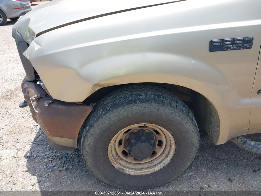 2001 Ford F-250 Xl/Xlt VIN: 1FTNF20F01EB89824 Lot: 39712851