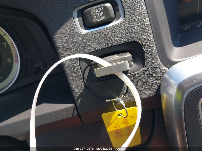 2012 Volvo S60 T5 VIN: YV1622FS4C2112487 Lot: 39712970