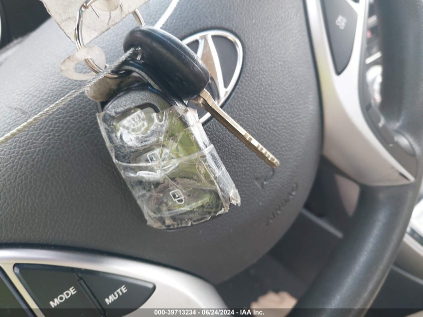 2012 Hyundai Elantra Gls VIN: 5NPDH4AE4CH106972 Lot: 39713234