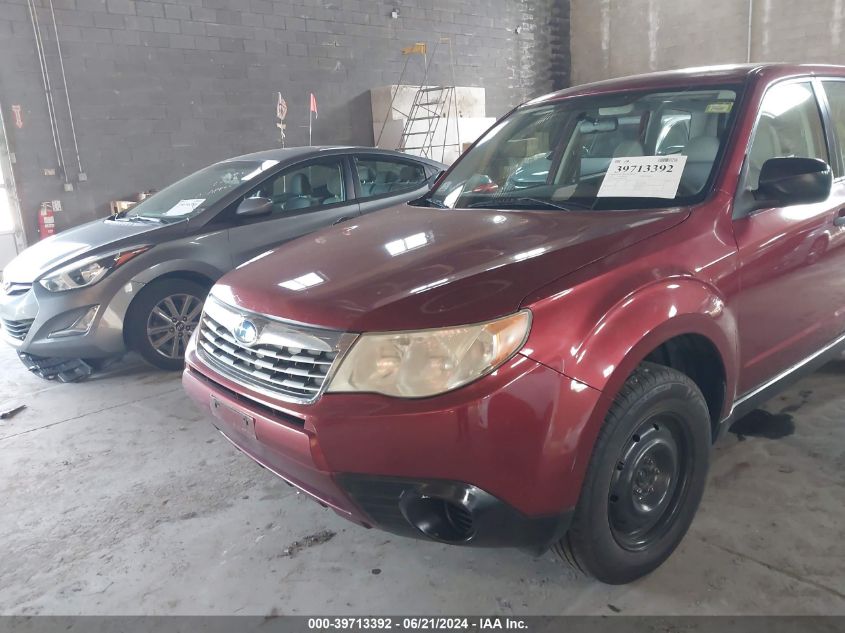 2010 Subaru Forester 2.5X VIN: JF2SH6AC4AH725828 Lot: 39713392