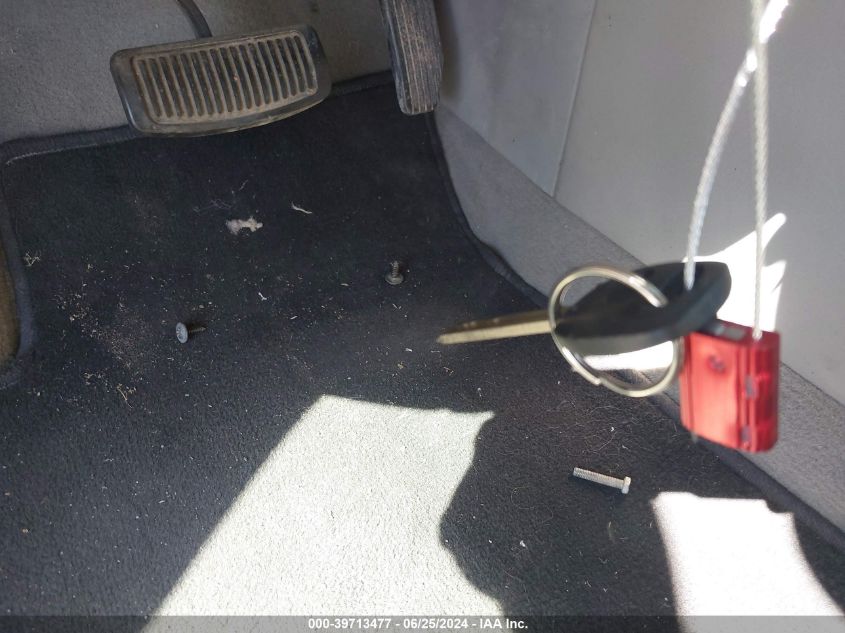 2005 Kia Amanti VIN: KNALD124455057770 Lot: 39713477