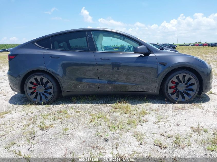 2024 Tesla Model Y Performance Dual Motor All-Wheel Drive VIN: 7SAYGDEF1RA266290 Lot: 39713581