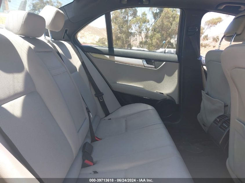 2013 Mercedes-Benz C 250 Luxury/Sport VIN: WDDGF4HB0DR290600 Lot: 39713618