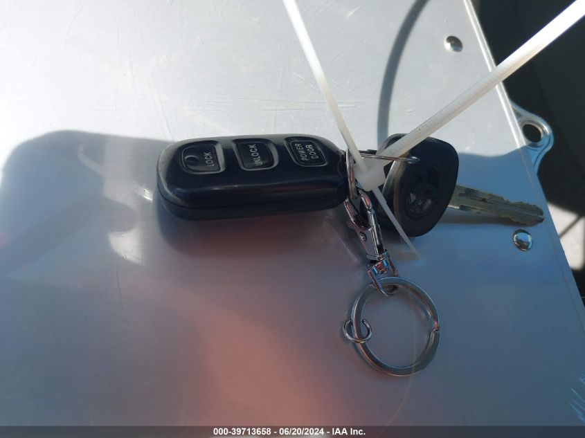 2004 Toyota Camry Le VIN: 4T1BE32K04U854040 Lot: 39713658