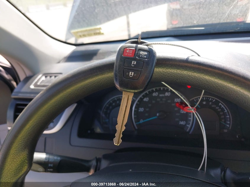 2013 Toyota Camry Le VIN: 4T4BF1FK4DR300923 Lot: 39713868