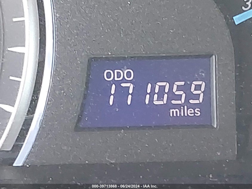 2013 Toyota Camry Le VIN: 4T4BF1FK4DR300923 Lot: 39713868